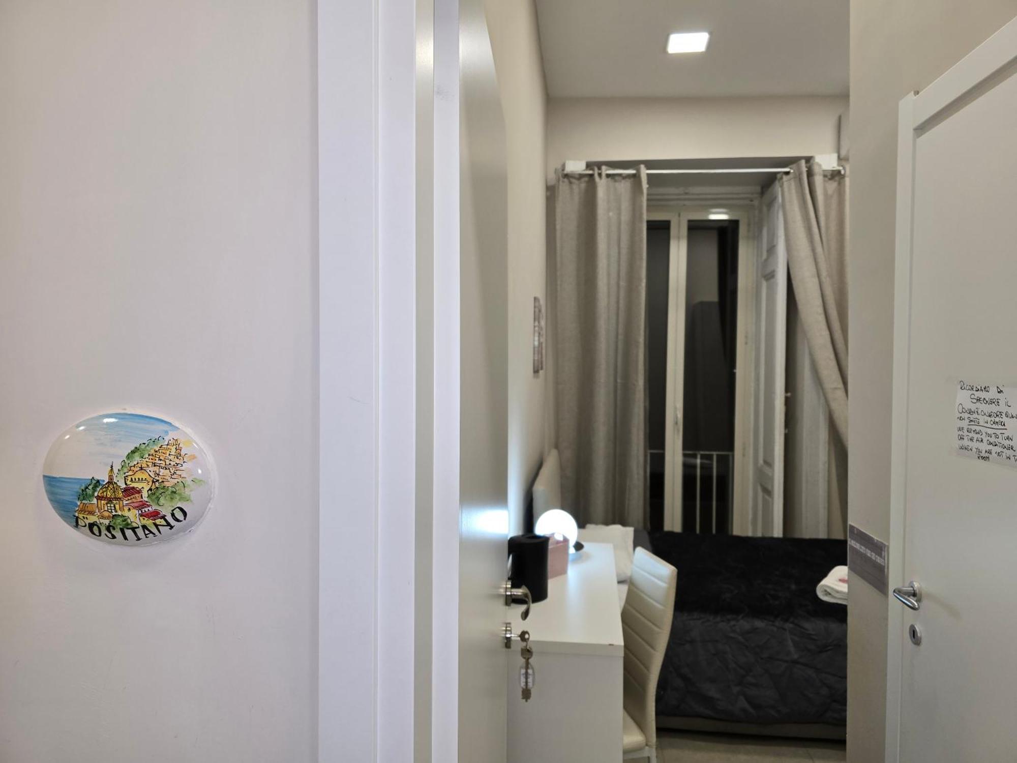 Residenza Esposito Hotel Naples Bilik gambar