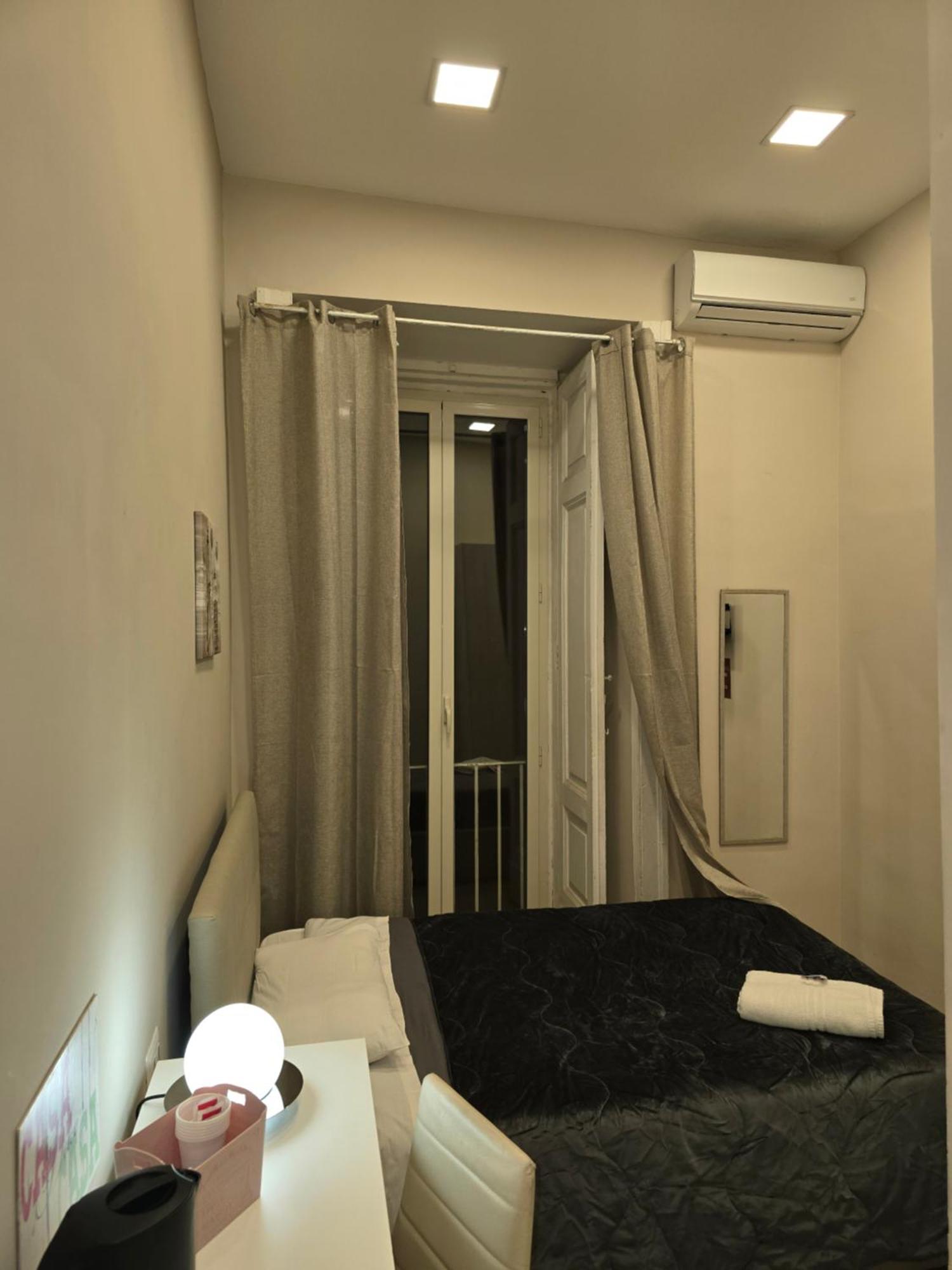 Residenza Esposito Hotel Naples Bilik gambar